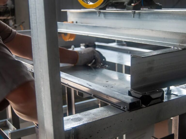 Commercial food lift transporting meals safely between kitchen and dining floor in a restaurant or hotel
