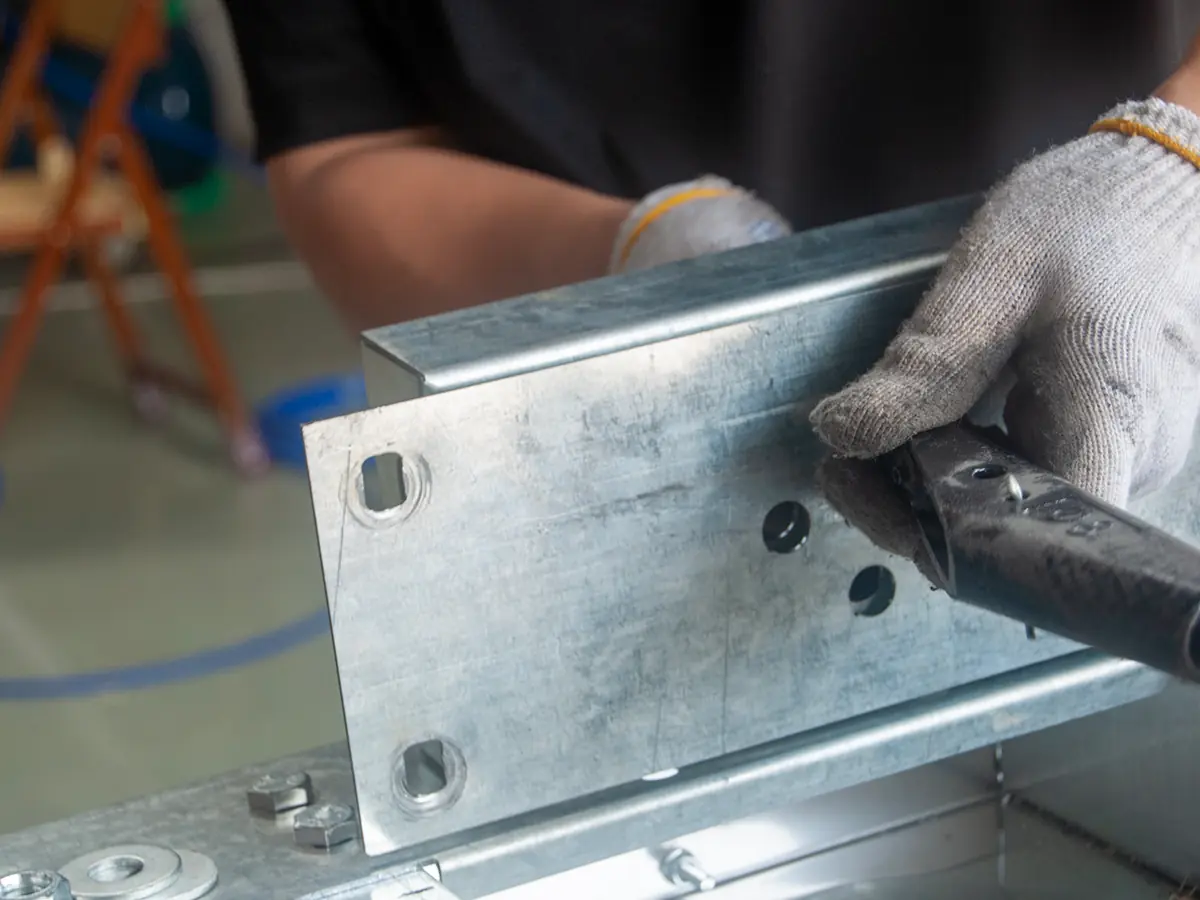 Electric dumbwaiter with traction drive system installed for smooth vertical food transport